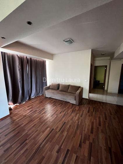 400euro/luna. Apartament 2 camere, spatios + parcare, P.Piatra Kaufland