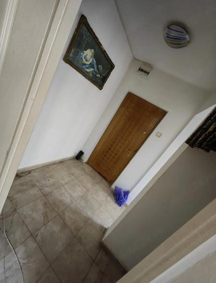 URGENT!!! Vand apartament 73,33 mp, 4 camere, Petrila, 8 Martie - 1