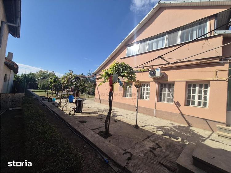 Casă cu 4 camere cu Teren 1004 Mp în Chiscani