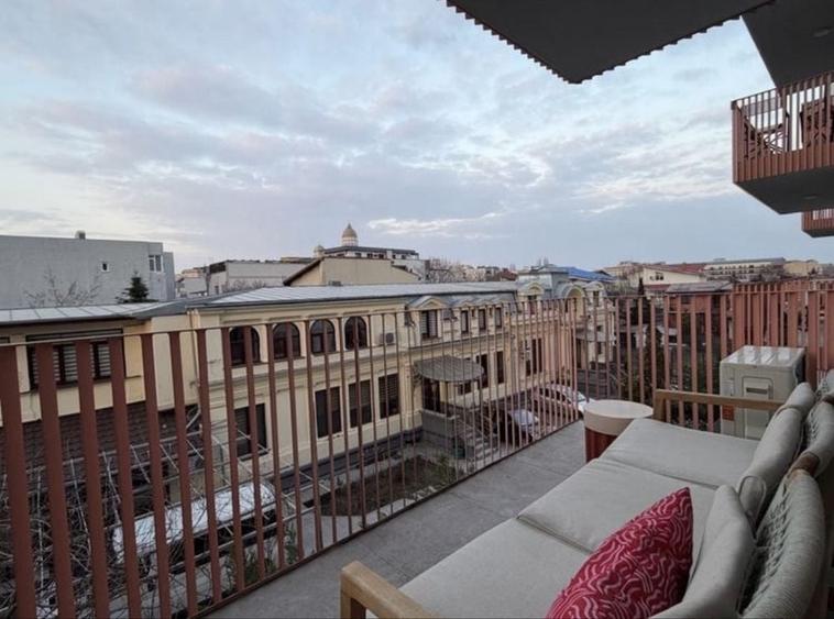 Apartament cu 2 camere decomandat, mobilat în Cotroceni