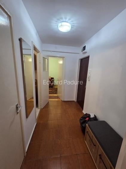 Apartament 3 camere -Podu Ros- Apartament 3 camere -Podu Ros-