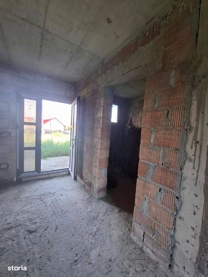 De vanzare Vila la rosu din caramida in apropiere de Roman,79.900 euro - 4