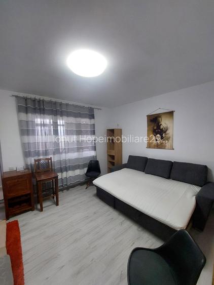 Popesti Leordeni-str Fermei-Garsoniera decomandata prima inchiriere