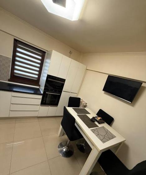 ►Tomis NORD OMV 4 Camere Decomandate 94m² Mobilat Utilat Renovat Centrala pe Gaz - 2