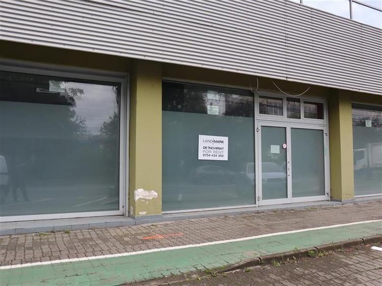Spatiu comercial, parter, 16 metri vitrina - 1