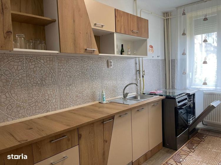 Lugoj, Ap., 2 Cam, Et., 2 Zona Micro 3, Langa Gradinita - 11