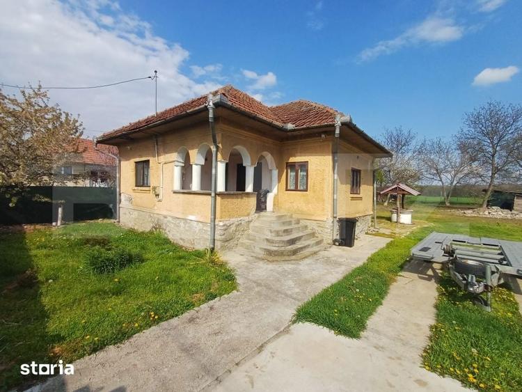 Casa batraneasca, renovabila, 1000 mp, front 18 ml, zona Arcani - 4