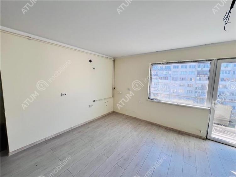 Apartament cu 3 camere 2 bai si balcon in zona Rahovei din Sibiu - 12