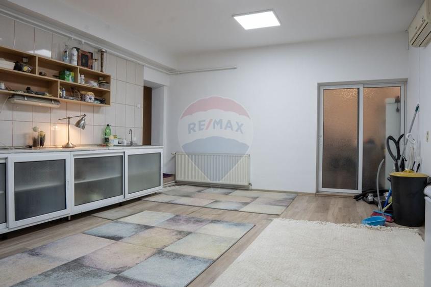 DE VANZARE Reședință Premium cu Piscină și Teren Generos – Sat Roșu - 15