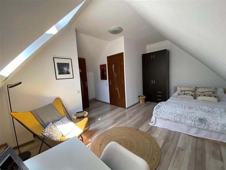 Apartament in casa, pe doua nivele, mobilat, utilat, loc parcare, Central, Braso - 5