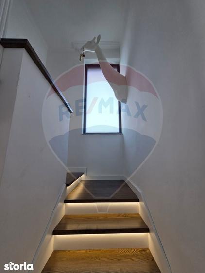 Casa deosebita cu 4 dormitoare in Cihei - 13