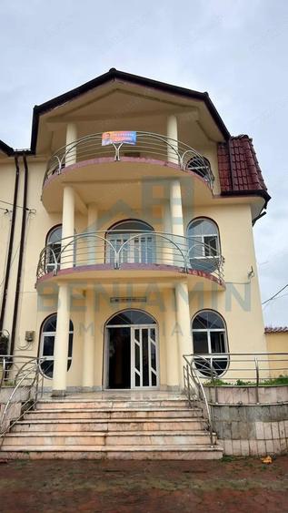 Vila P+2 Alexandru Cel Bun cu doua etaje si curte proprie - 1