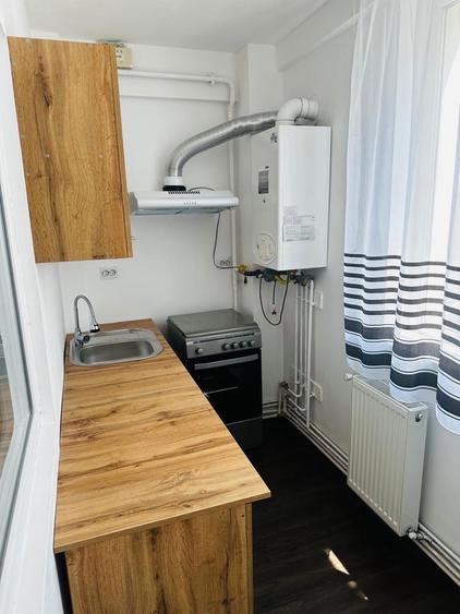 Inchiriez apartament - 3