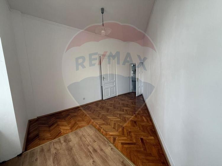 Spațiu comercial  sau de birouri ultracentral - 2