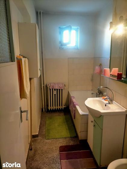 Apartament De Vanzare cu 3 camere in Pajura sec.1 - 5