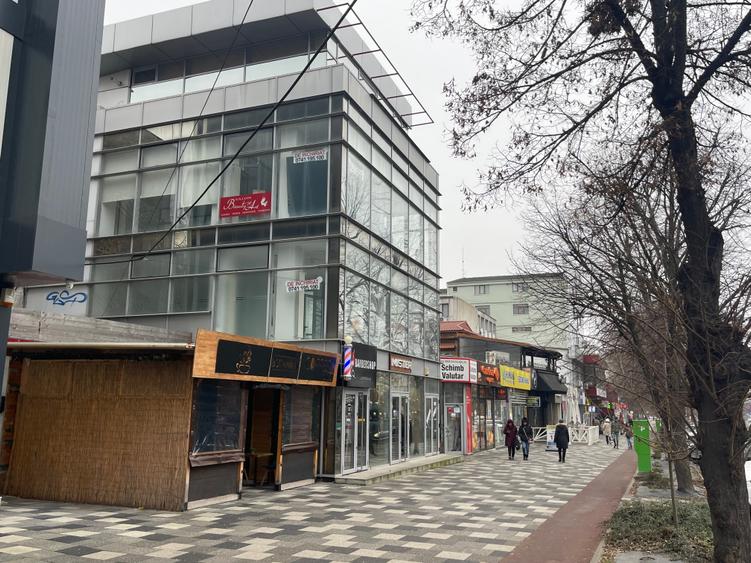 Proprietar, inchiriez spatiu comercial situat pe artera principala din Galati - 3