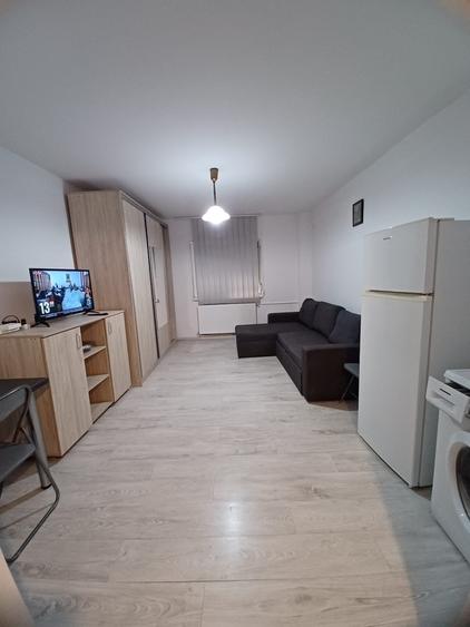 Titan 1 Decembrie 1918 5 min metrou - 4