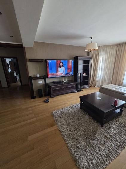 Casă cu 4 camere cu Teren 1000 Mp în Corbeanca