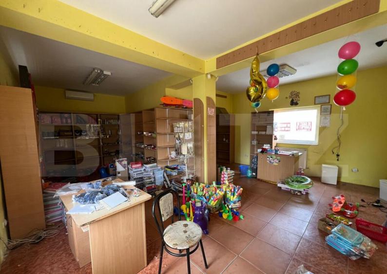 Casa de vanzare, cu 2 camere, zona cu vad comercial. - 21