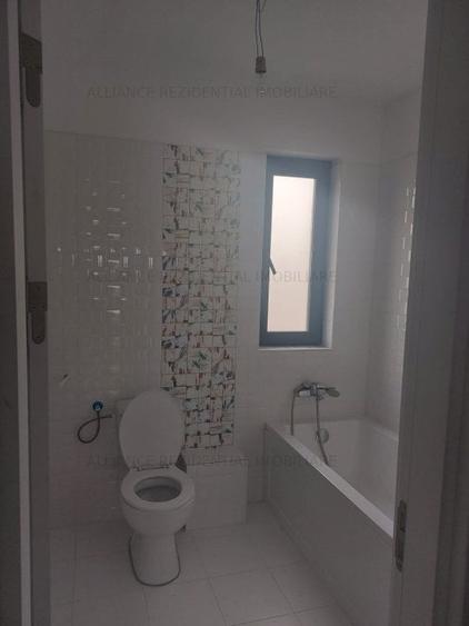 Casa,intr-un ansamblul modern,10 minute de mers pana in Bulevard. - 7