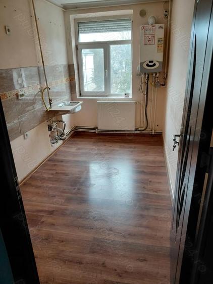 Apartament decomandat de vanzare - 4