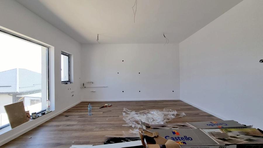 Apartament in Vila P+1 cu Patru unitati - Curte  proprie 60 Mp - 10