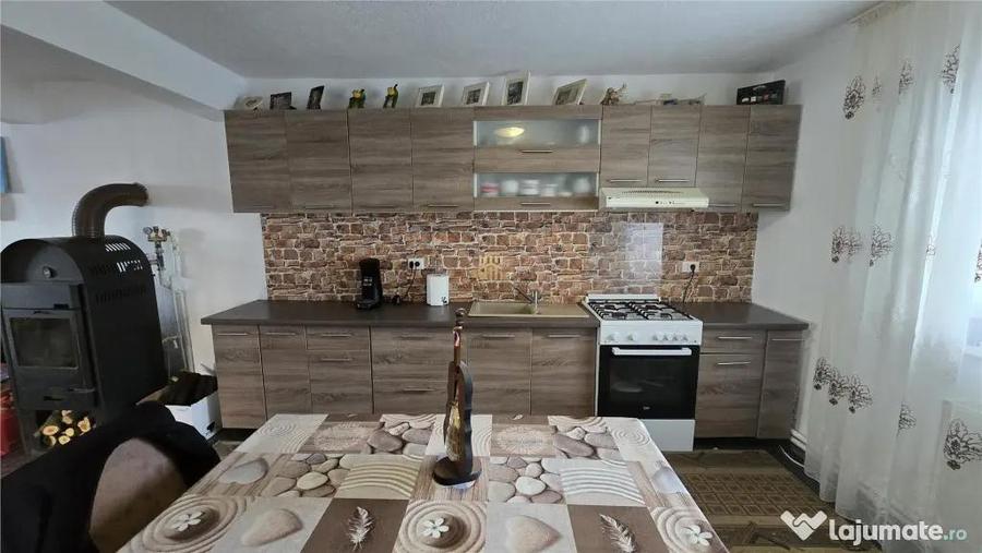 Casa si Spatiu Comercial Luncusoara Suceava De - 9