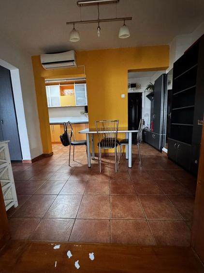 Inchiriez ap 2 cam tip C ,str.Sovata(zona decebal) - 6