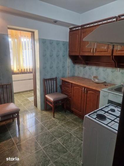 Inchiriez apartament 2 camere - 3