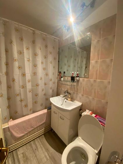 Apartament cu 3 camere decomandat în Ultracentral