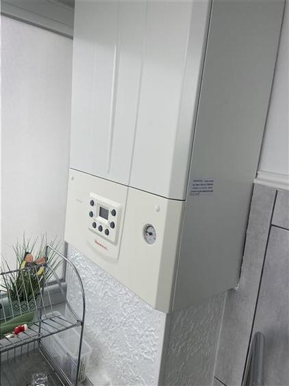 Apartament 3 camere , zona ultracentrala - Primaria Focsani, decomandat , renova - 4