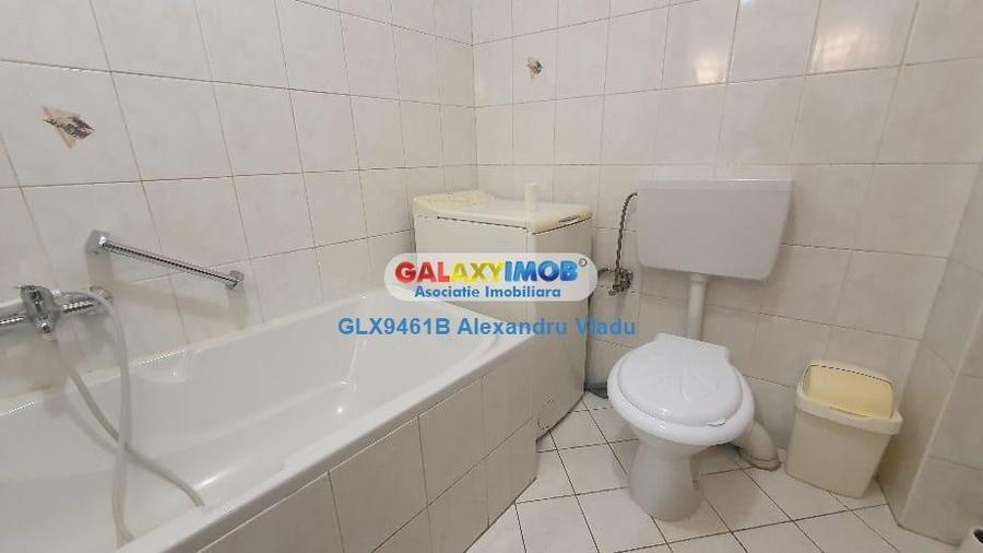 Vanzare apartament 4 camere -  Victoriei Str. Occidentului - 19