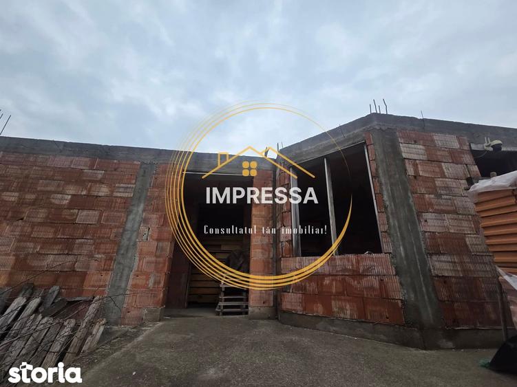 Se vand trei casu?e in aceea?i curte 99.000euro cartier itcani sv - 1