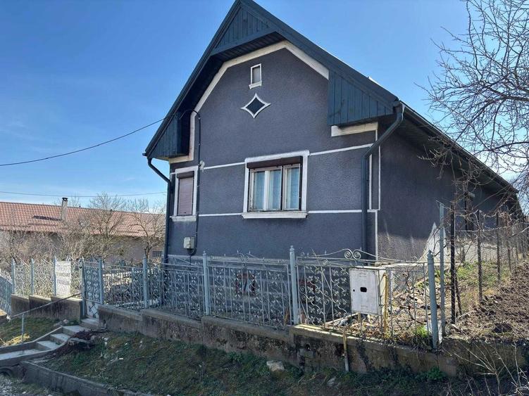 PF vand casa in loc. Moldovenesti, teren 1053mp - 6