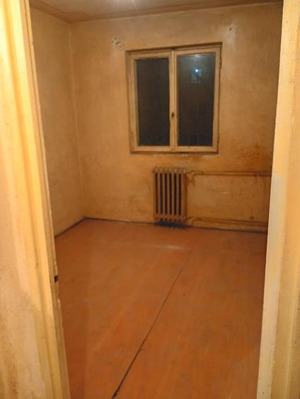 Apartament de vanzare - Turnu Magurele, cartier Catanga bloc H5,et 2 - 4