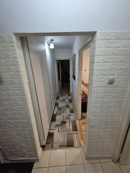 Vand apartament 2 camere, decomandat, etaj 4 4. - 4