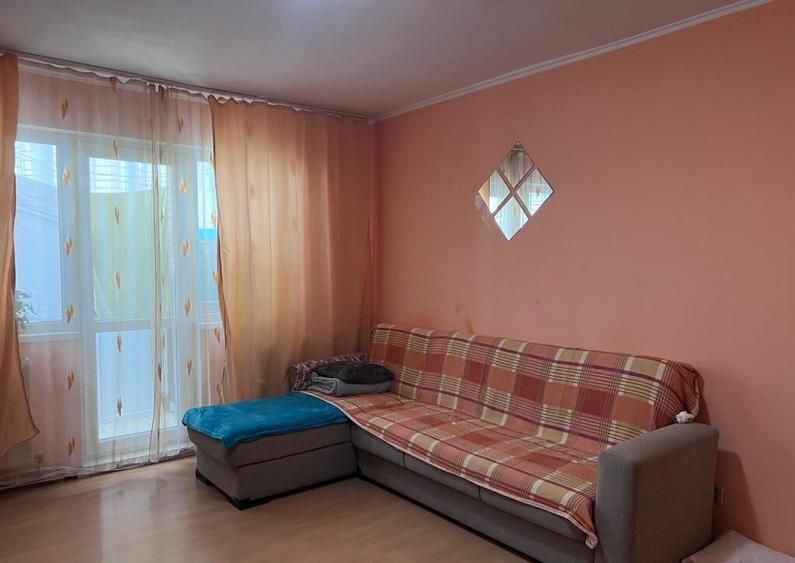 Apartament 3 camere,etaj 1, Zona Dacia - 7