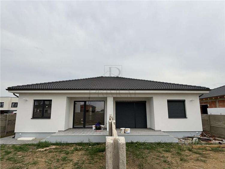 Duplex toate utilitatile - dormitor cu baie proprie - 2