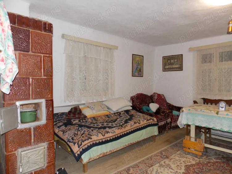 Casa batraneasca din lemn cu teren mare lini?te, utilita?i complete ?i farmec autentic - 5