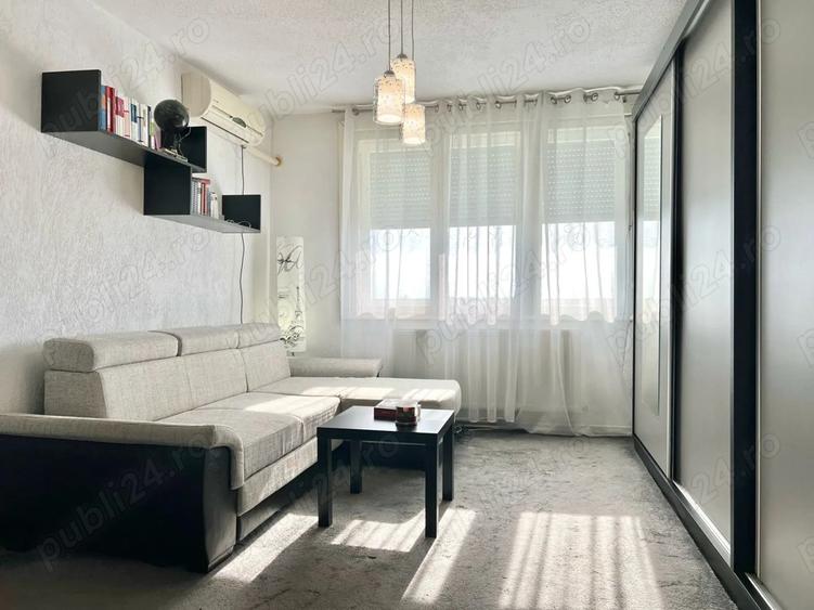 Apartament de vanzare (deasupra mag. Curtici) 2 camere Chisineu-Cris - 1