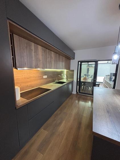 Particular  - Berceni - Miorita , 257.000 euro - 240 mp utili-1070 Euro/ mp - 33