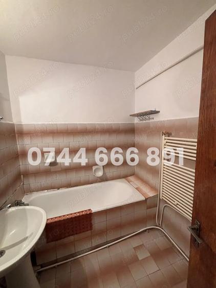 Apartament cu 3 camere decomandat în Energiei