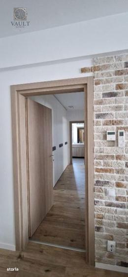 Apartament cu 3 camere decomandat, mobilat în Băneasa