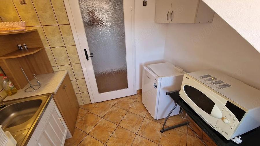 Spațiu comercial, de 80 mp, în Central
