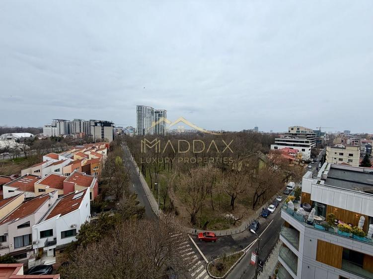 Penthouse cu 4 camere decomandat, mobilat în Floreasca