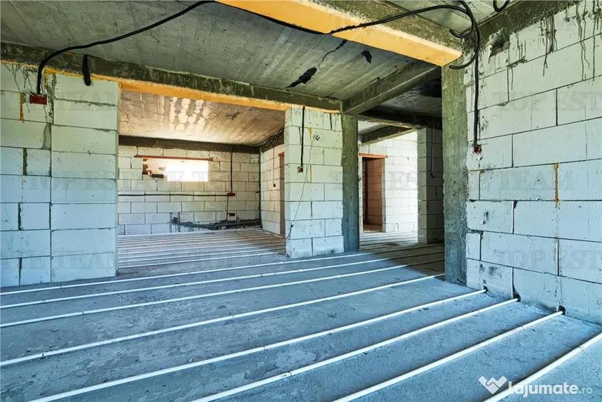 Casă cu 3 camere cu Teren 1056 Mp în Mihail Kogălniceanu