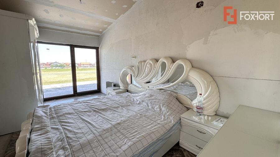 Duplex cu 3 camere cu Canalizare în Moșnița Nouă