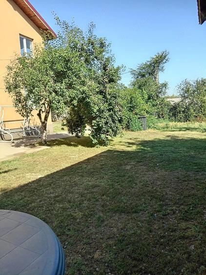 Casă cu Teren 1250 Mp în Brezoaele