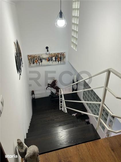 Casă cu 4 camere cu Teren 332 Mp în Sântandrei