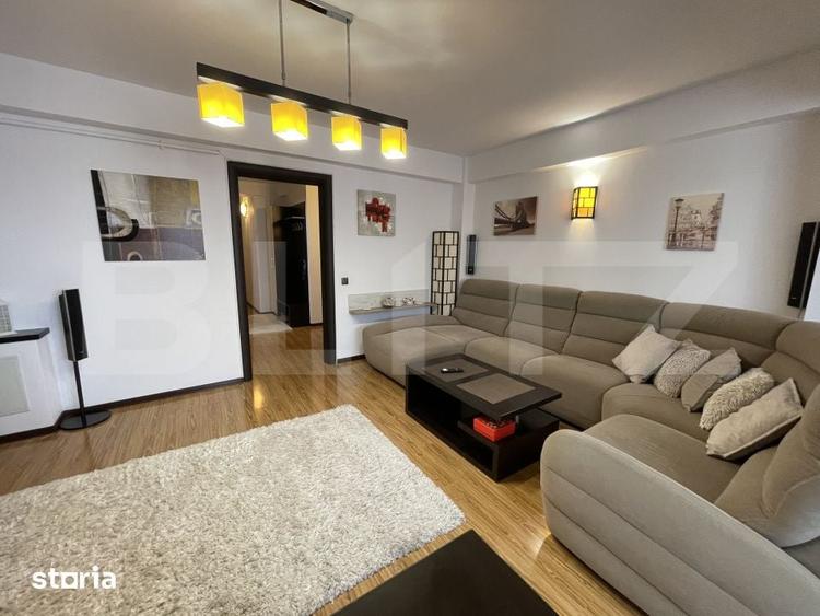 Apartament cu 3 camere decomandat în Siloz